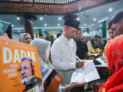 Ijeck dan Gramedia Luncurkan Buku Dadak Tidak Pernah Pergi *Gus Dhofir: Haji Anif Ibarat Laboratorium